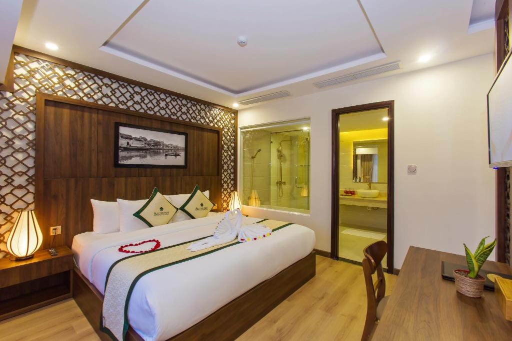 Ally Beach Boutique Hotel Hoian