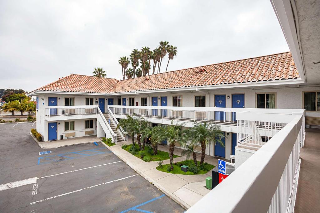 Motel 6 Ventura, CA - Downtown - Tap to explore photos