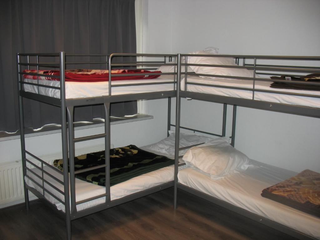 Номер (Кровать в общем 6-местном номере для мужчин и женщин), Guest House Amsterdam
