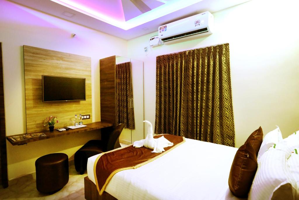 Двухместный (Двухместный номер Делюкс с 1 кроватью), Hotel Sai Krish Grand