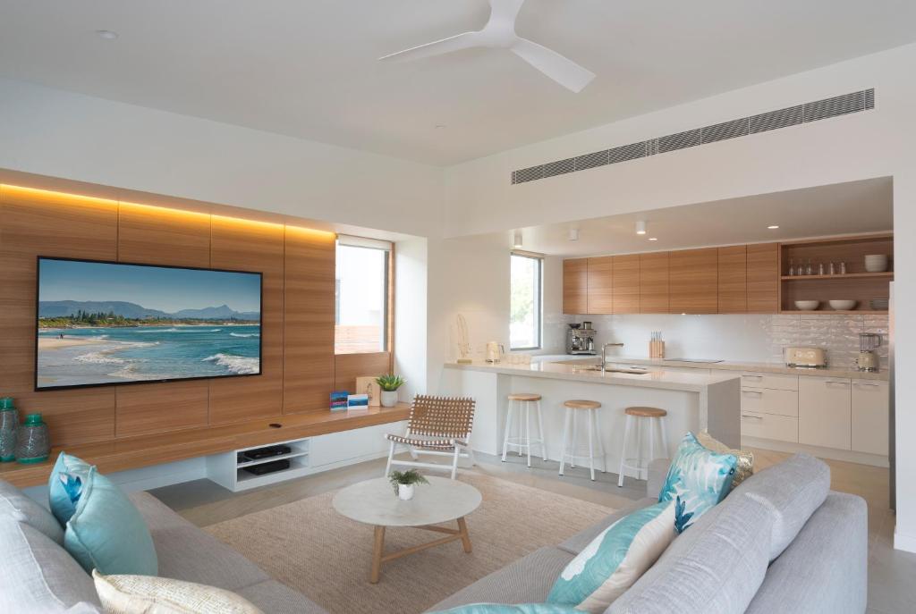 Kaylani Beach House 1 photo 3