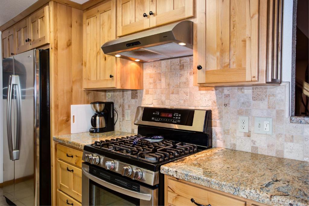 2N Big Pine Lodge photo 1