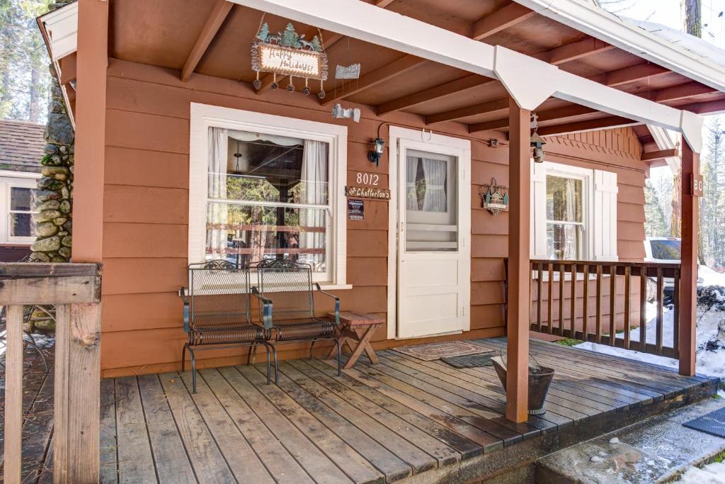 80 Chattertons Cottage photo 2
