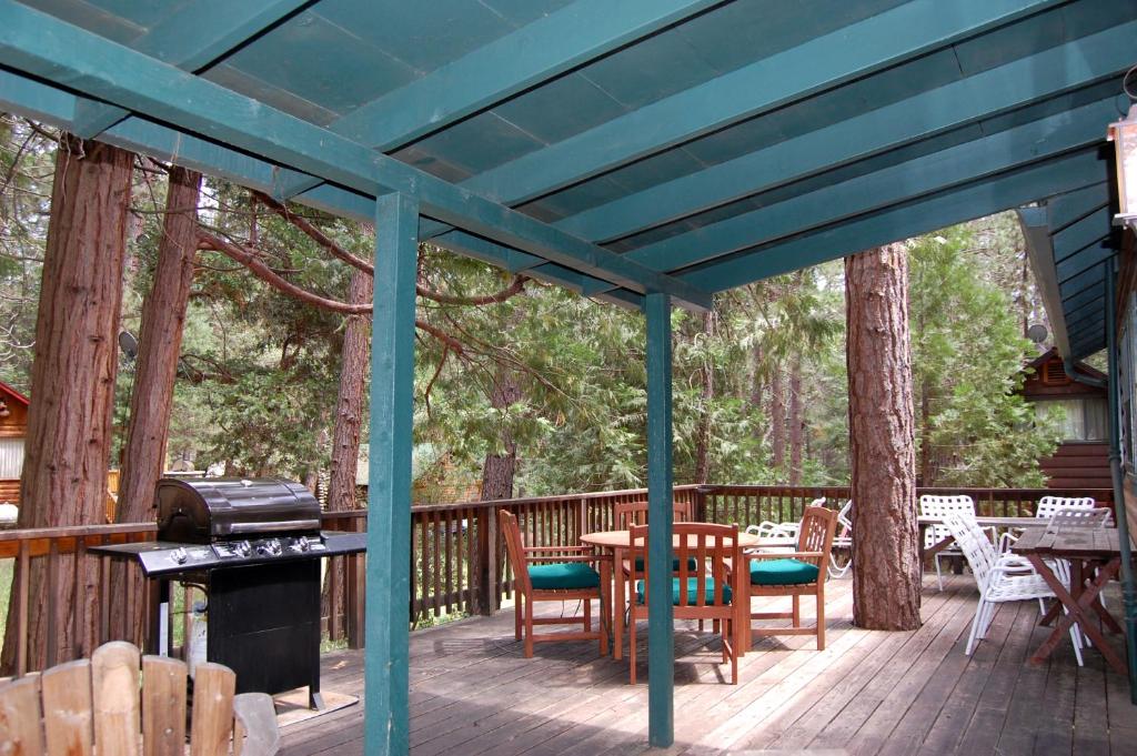 59 Hansen Cabin photo 3
