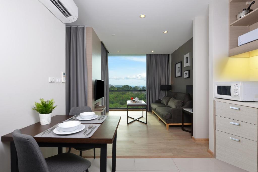 Сьюит (Люкс «Гранд» с 1 двуспальной кроватью), Отель At Mind Serviced Residence