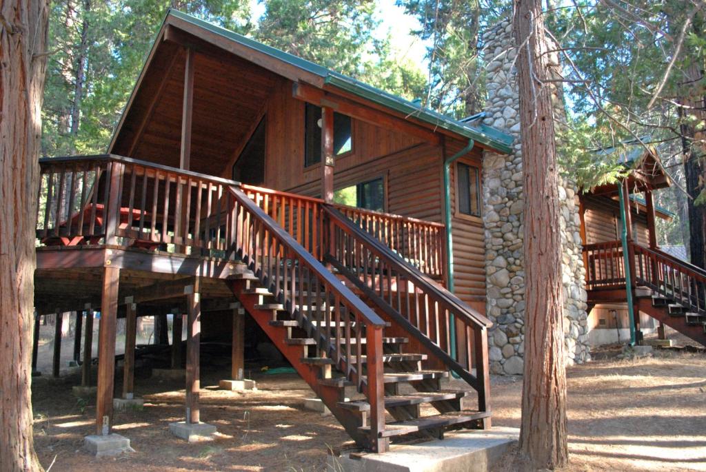24 Wawona Cabin photo 1