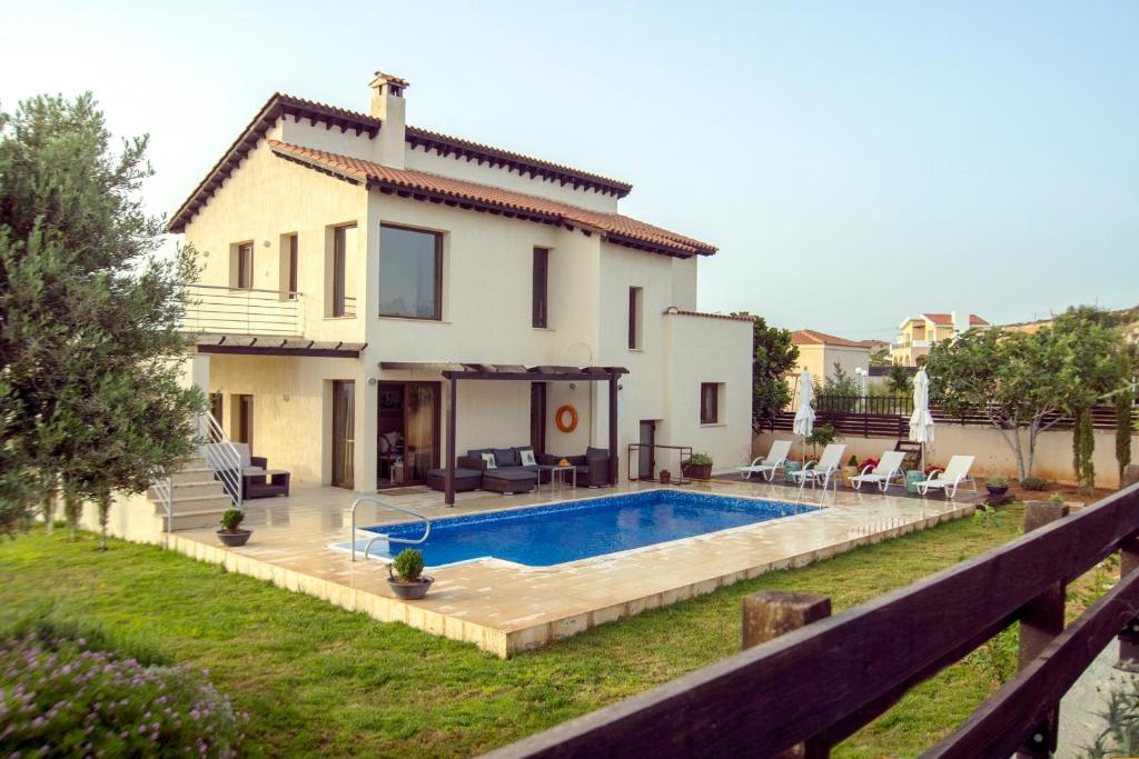 Villa Vikla photo 1