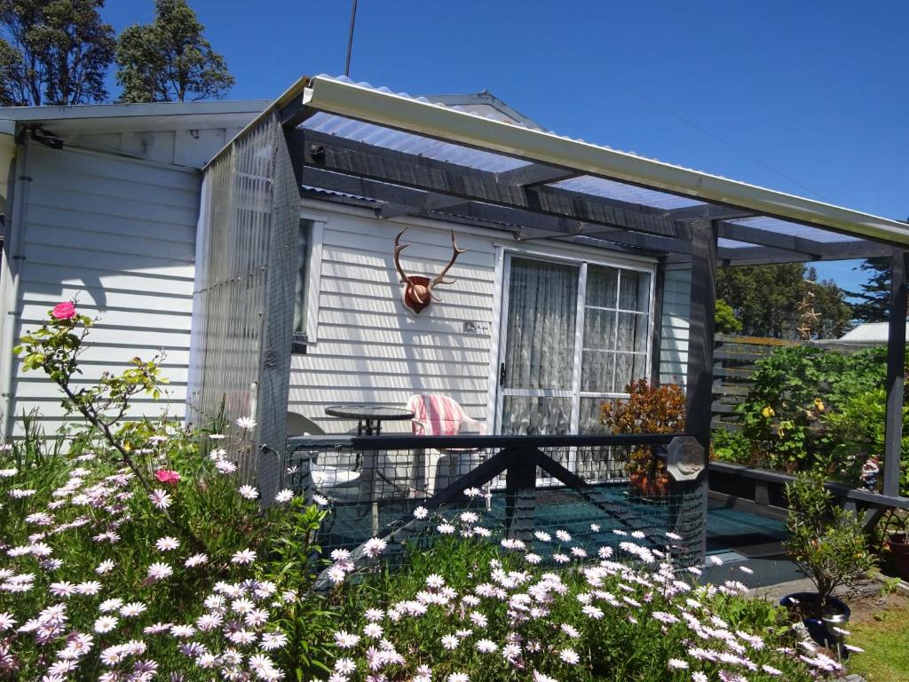 Kepplestone by the Sea - The Catlins photo 3