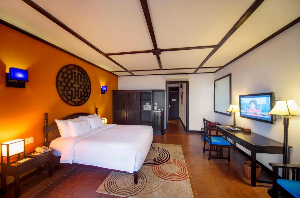Hội An Beach Resort 
