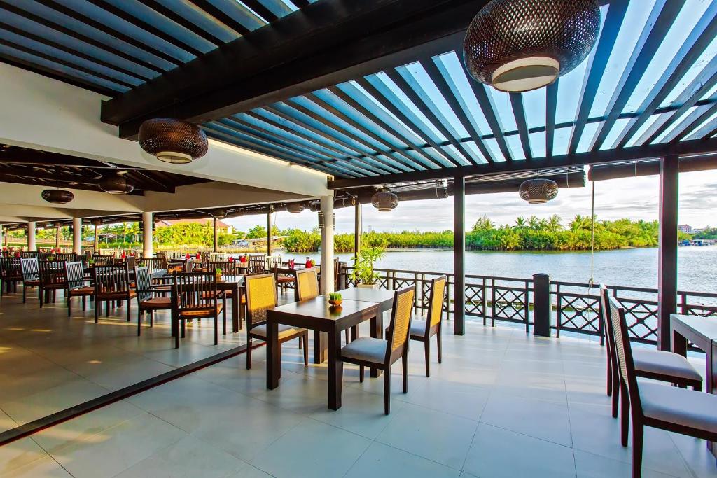 Hội An Beach Resort 