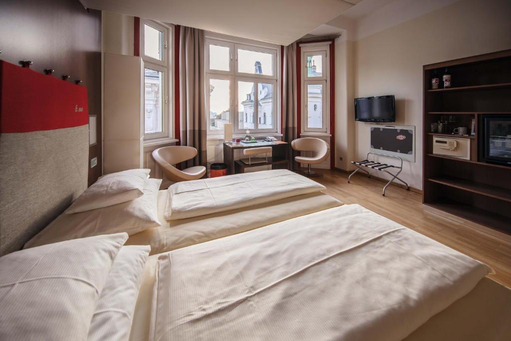 Двухместный (Улучшенный двухместный номер с 1 кроватью), Hotel Rathaus - Wein & Design