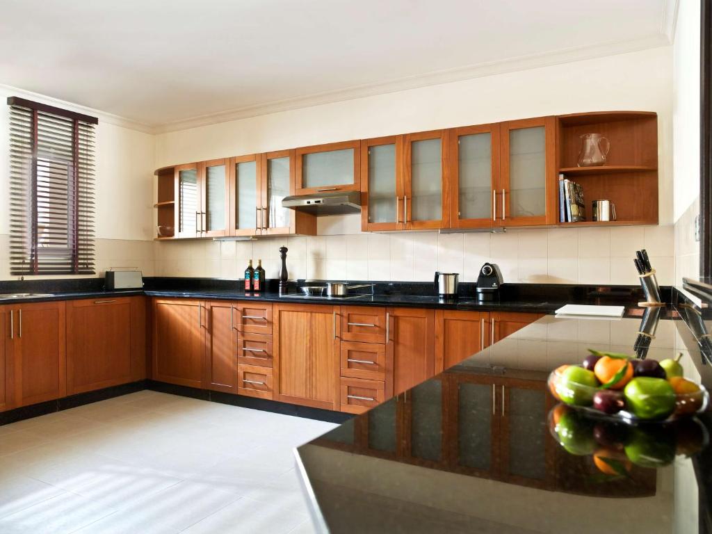 Сьюит (Вилла с 4 спальнями и видом на пляж), Grand Hyatt Doha Hotel & Villas