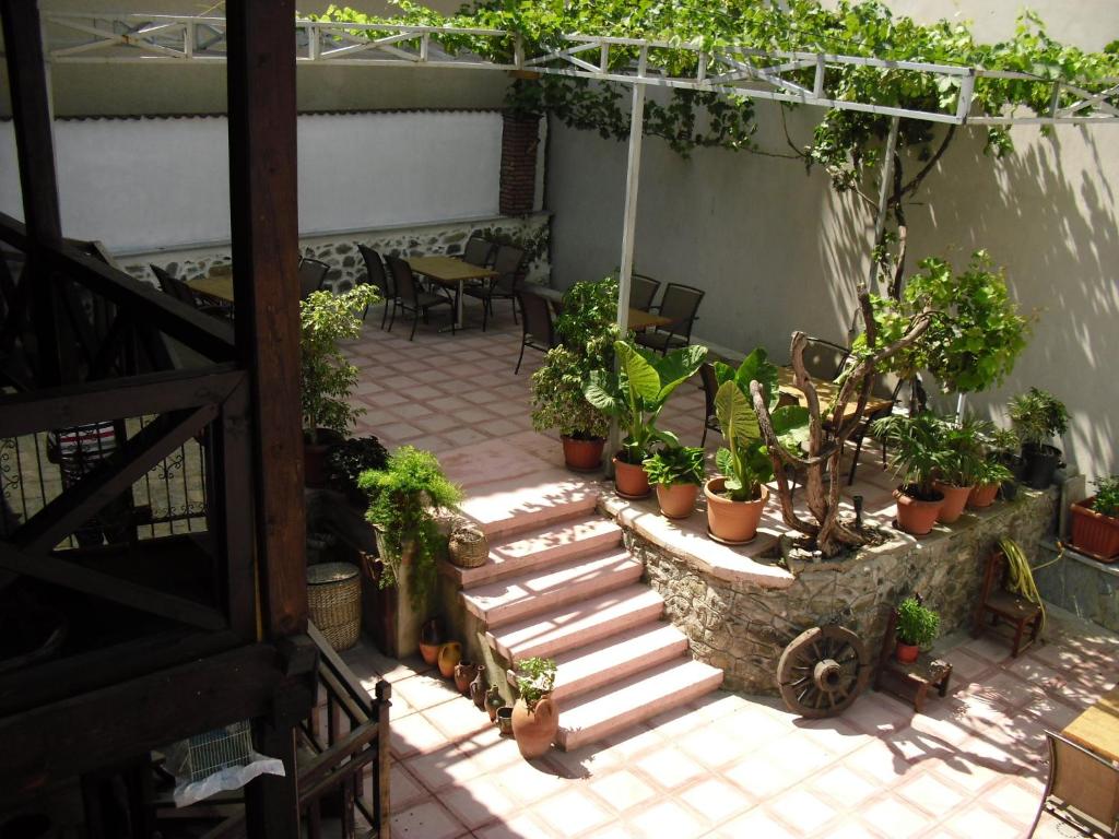 Guest House Bujtina Leon photo 3