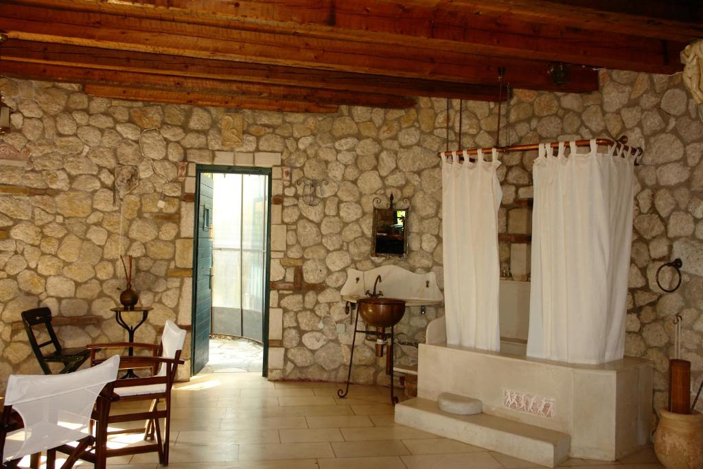 Musician's Round House & Castello photo 1