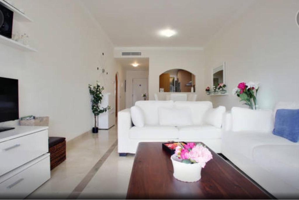 Apartamento familiar con JARDIN y TERRAZA Privada photo 4