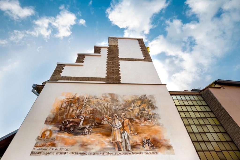 Pštrossova Vila - u klášterní zahrady photo 2