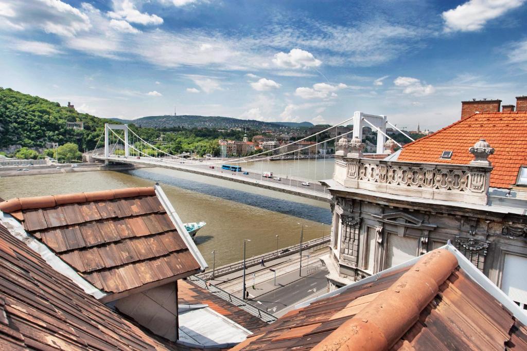 Riverside flat with King Castle view photo 4