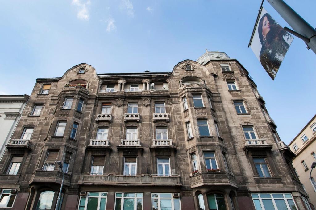 Ariel Studio Close to St. Stephen Basilica