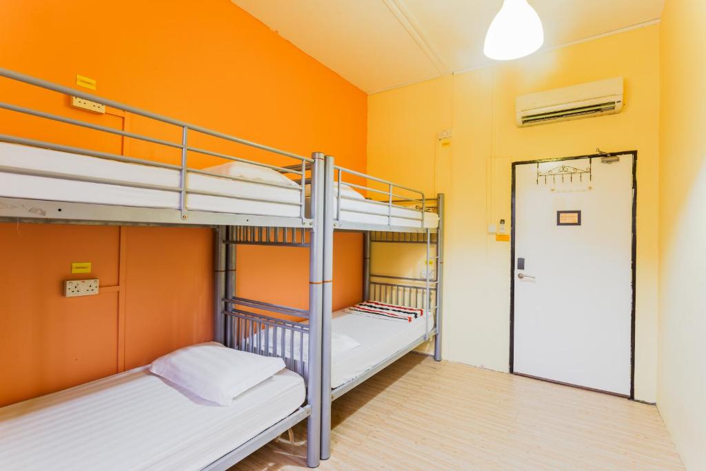 Семейный (Семейный номер с общей ванной комнатой (4 кровати)), The Hive Singapore Hostel