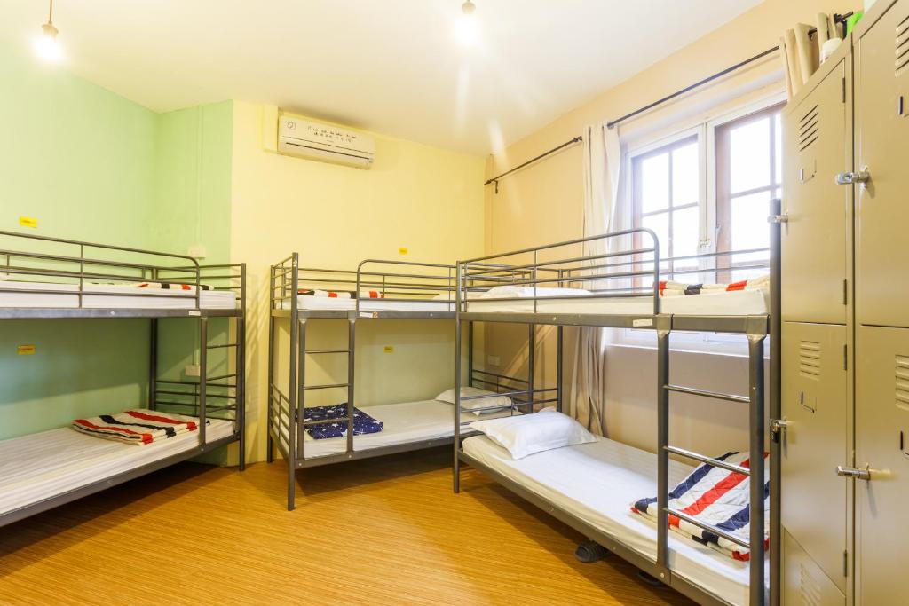 Семейный (Семейный номер с общей ванной комнатой (для 8 человек)), The Hive Singapore Hostel