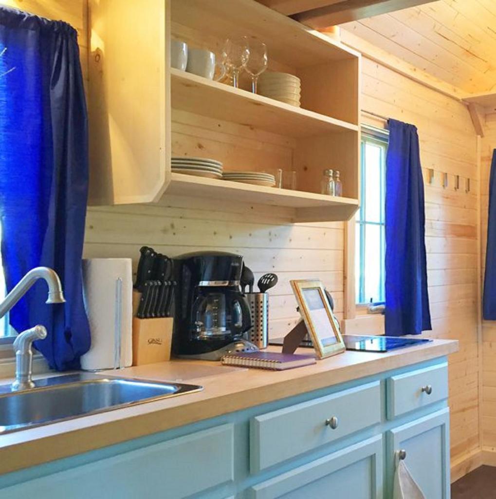 Leavenworth Camping Resort Tiny House Belle photo 3