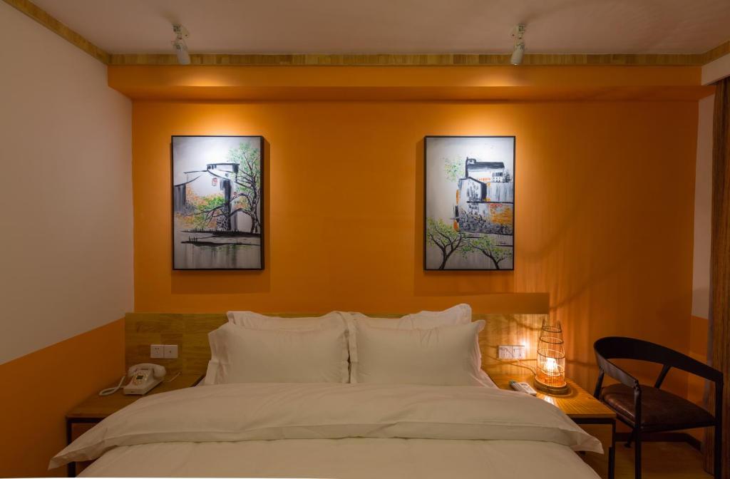 Moon Flower Hotel photo 2