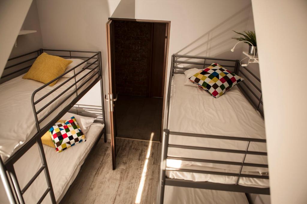 Четырехместный (Четырехместный номер с общей ванной комнатой), Bi-Pi Hostel