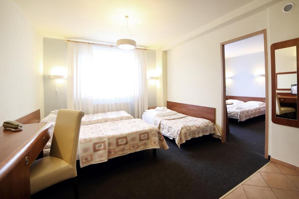 Hotel i Restauracja ABIS photo 3