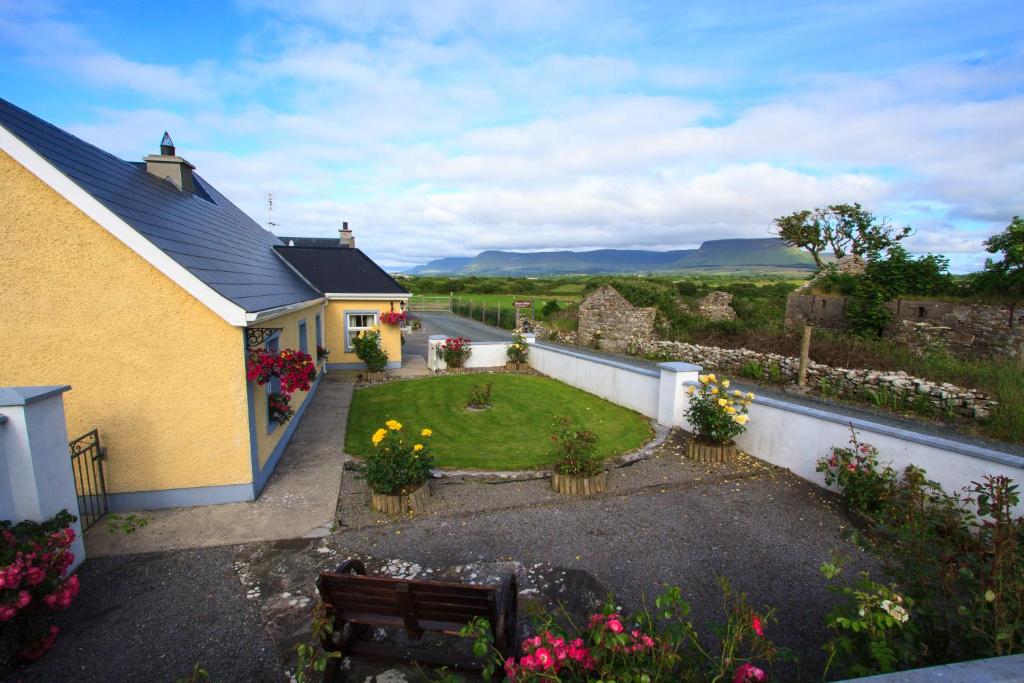 Beezies Self Catering Cottages photo 3