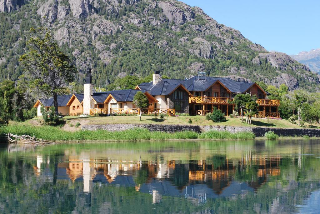 Sendero Lodge photo 1