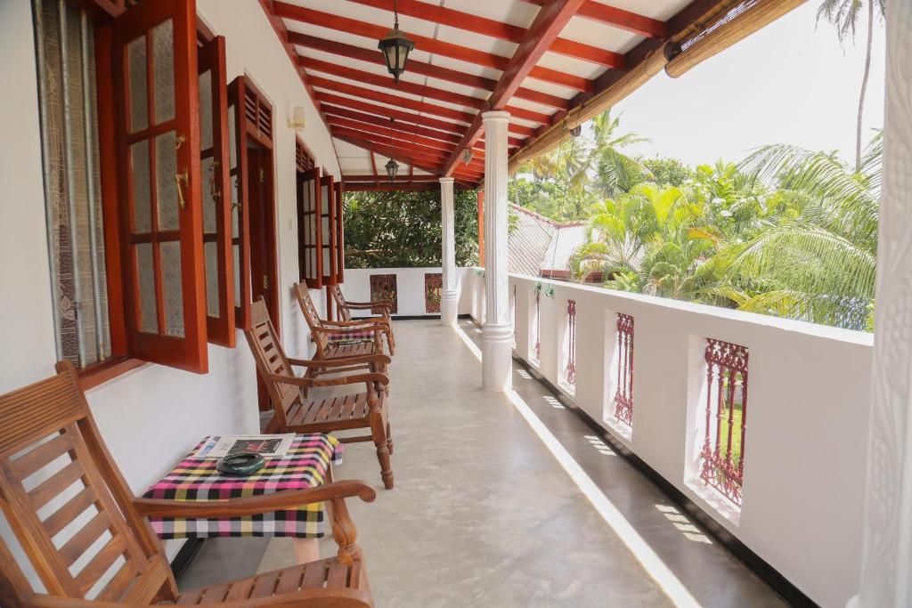 Двухместный (Standard Double Room with Fan - 15% Discount on Whale Watching), Tithira Guest House