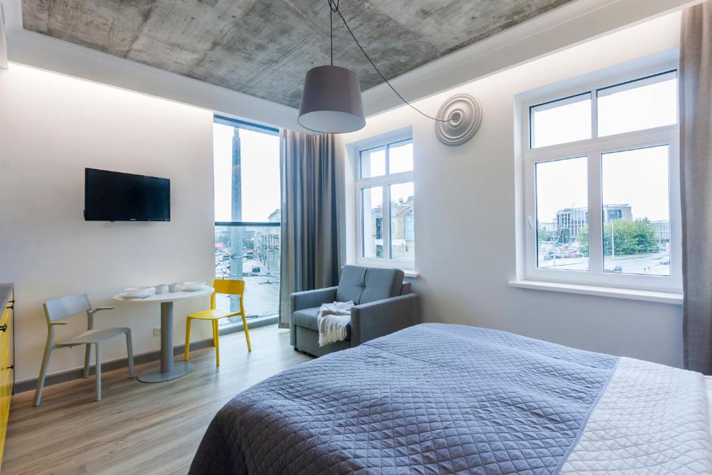 9010 Apartments