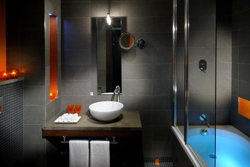 Двухместный (Классический двухместный номер с 1 кроватью), Отель Hues Boutique Hotel