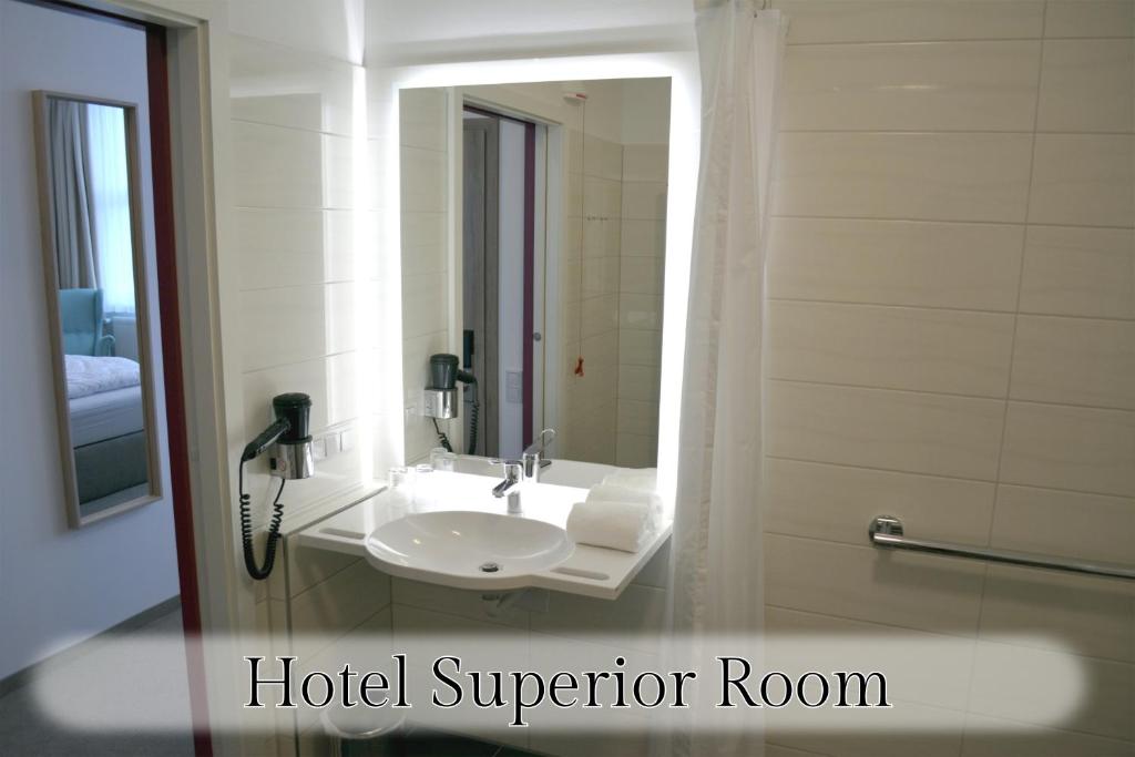 Двухместный (Улучшенный двухместный номер с 1 кроватью), Hotel Vita Berlin-Messe