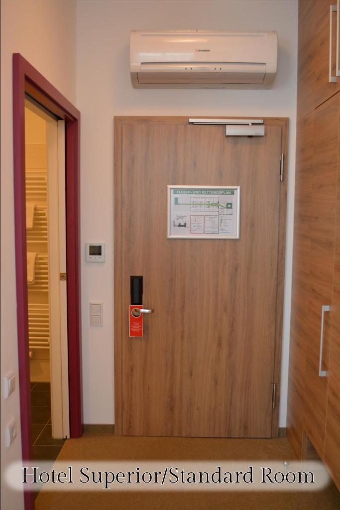 Двухместный (Улучшенный двухместный номер с 1 кроватью), Hotel Vita Berlin-Messe