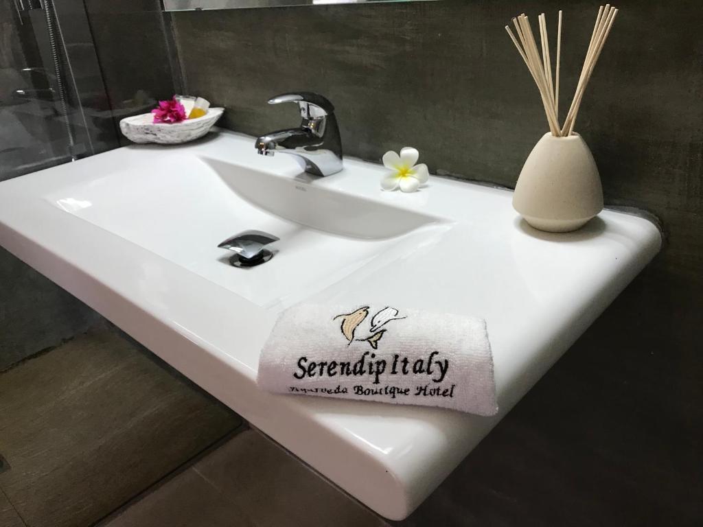 Двухместный (Двухместный номер Делюкс с 1 кроватью, душем и видом на море), SerendipItaly Ayurveda Boutique Hotel