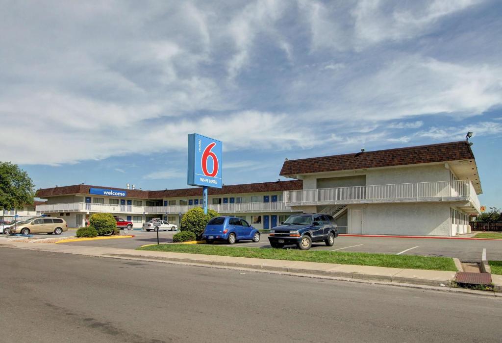 Motel 6-Denver, CO - Airport photo 2