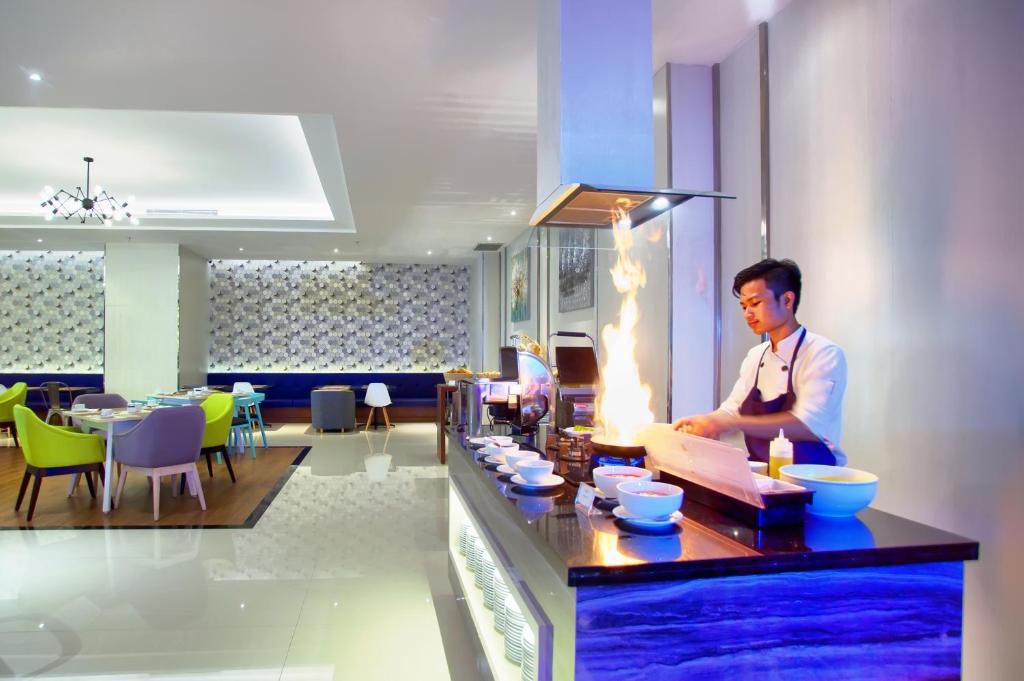 Golden Tulip Essential Makassar photo 4