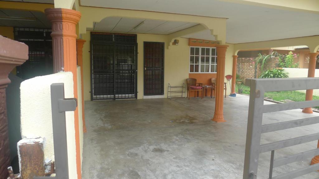 D'elzarra Home photo 1