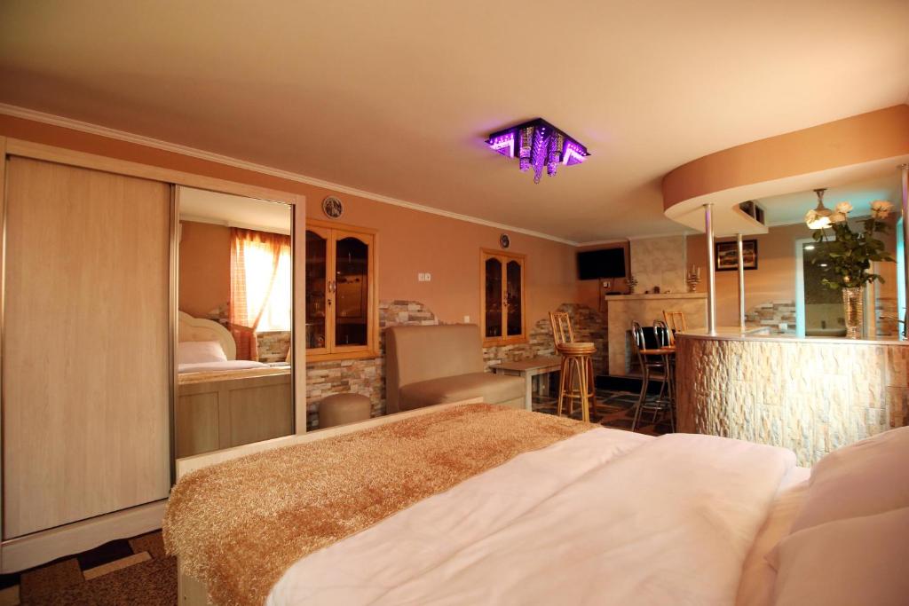 Hotel Harmony photo 3
