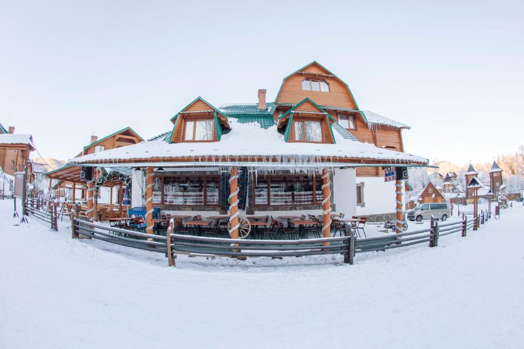 Edelweiss Carpathians Migovo photo 2