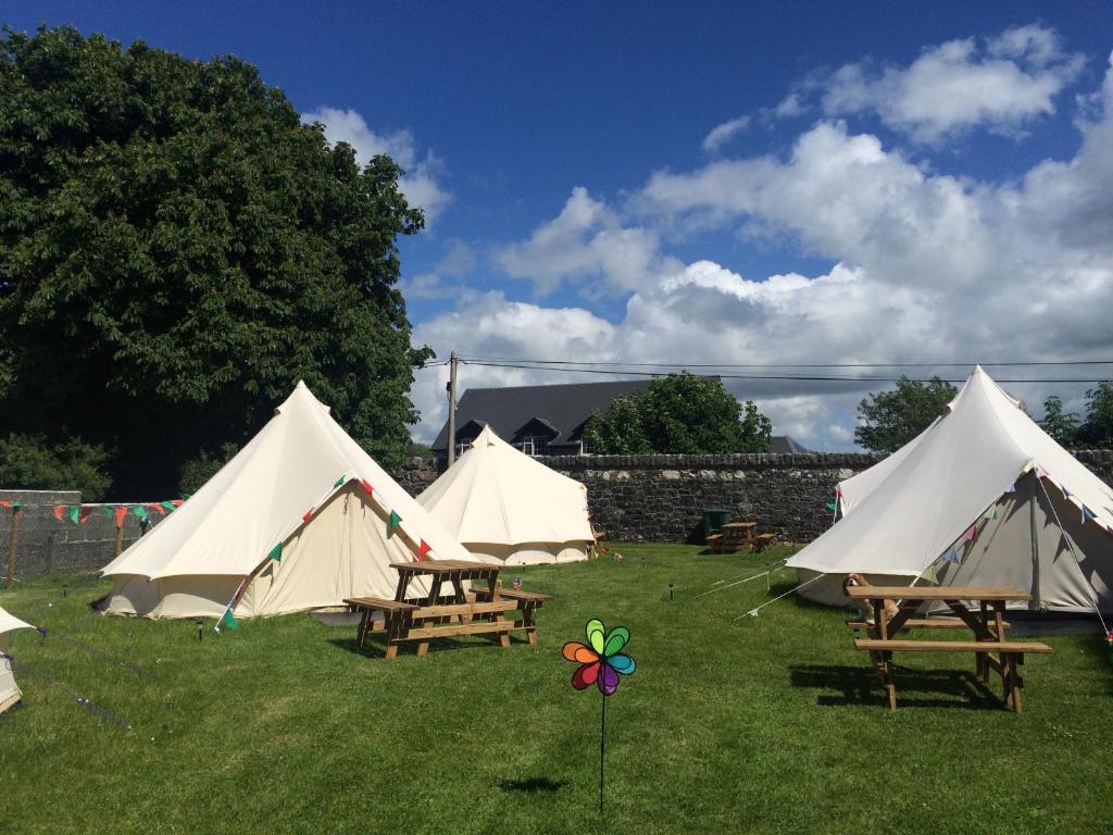 Cong Glamping - Tap to explore photos