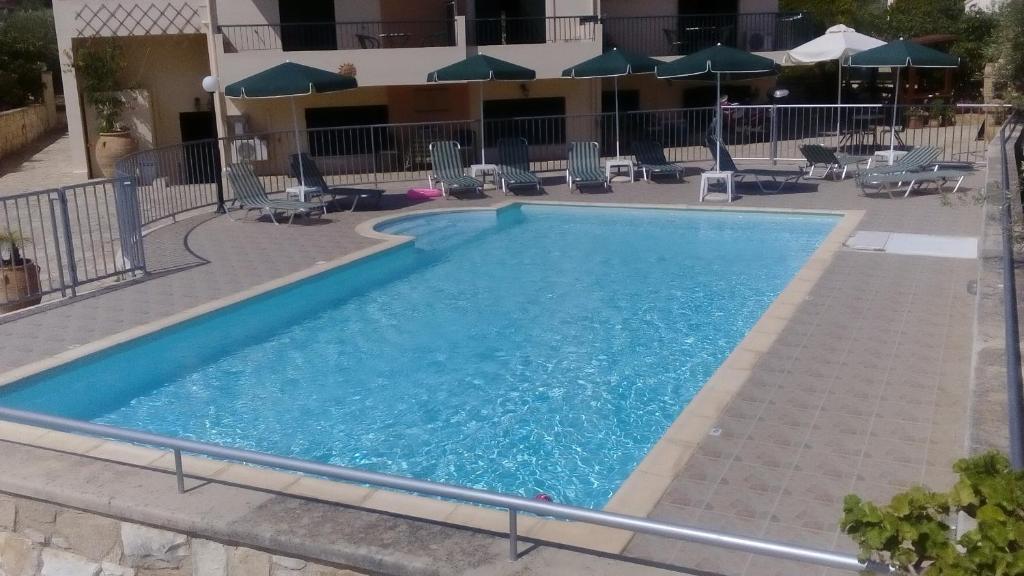 Irida Apartments -EX BLAZIS HOUSE photo 1