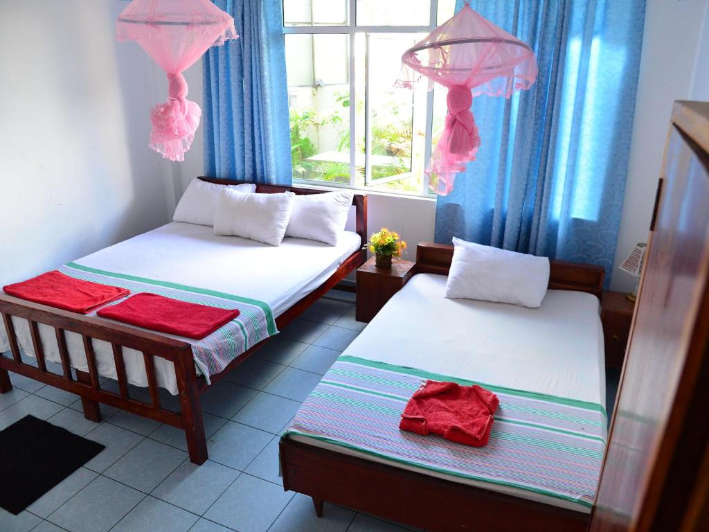 Трехместный (Стандартный трехместный номер), Hotel Happy Tuna