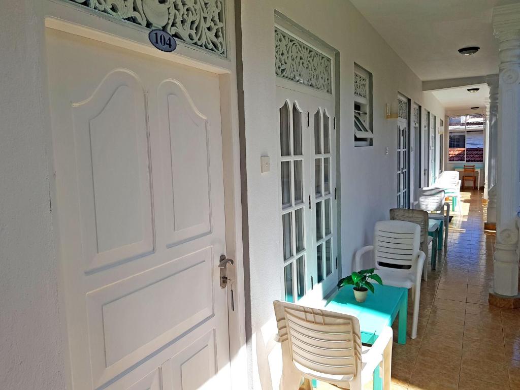 Двухместный (Стандартный двухместный номер с 1 кроватью), Neela's Guest House-Hikkaduwa Beach