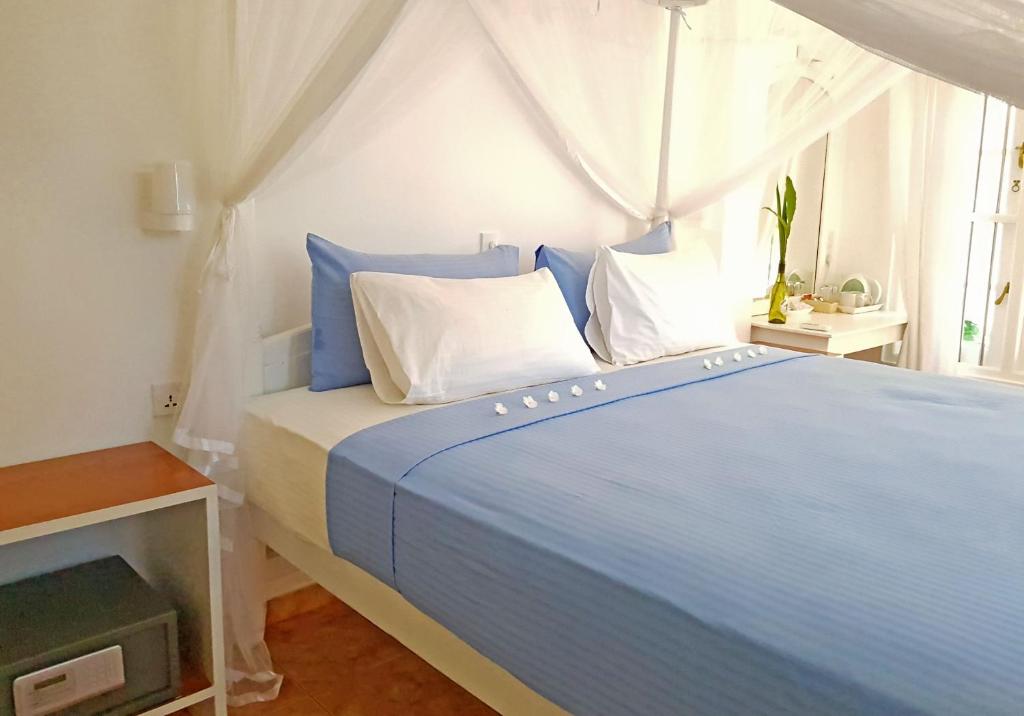 Двухместный (Стандартный двухместный номер с 1 кроватью), Neela's Guest House-Hikkaduwa Beach