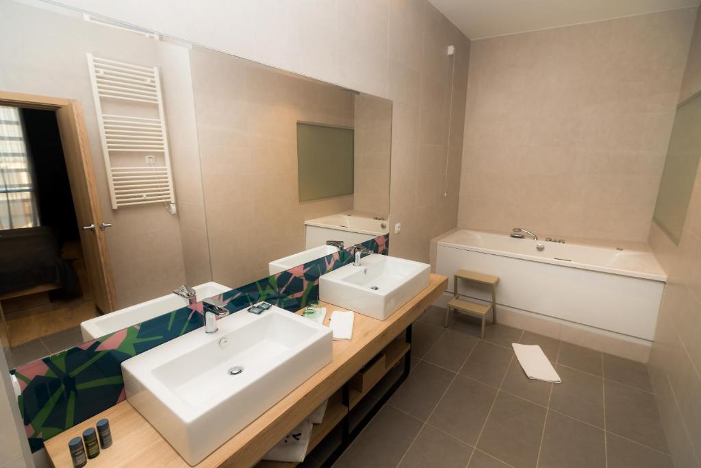 Сьюит (Полулюкс с террасой), Hotel Academia
