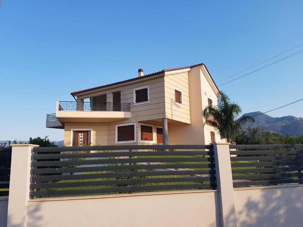 Dimitris Villa photo 3