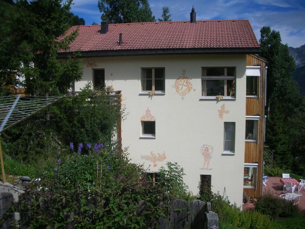 Chasa Glüna photo 2