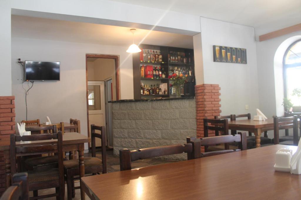 Hotel Restaurant Kakhaberi photo 3